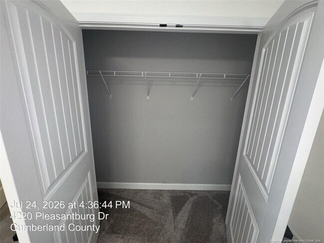 Building Photo - 4220 Pleasantburg Dr