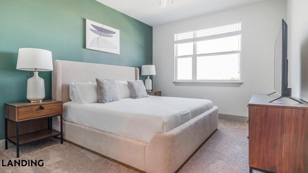 Building Photo - 2995 Railside Lp