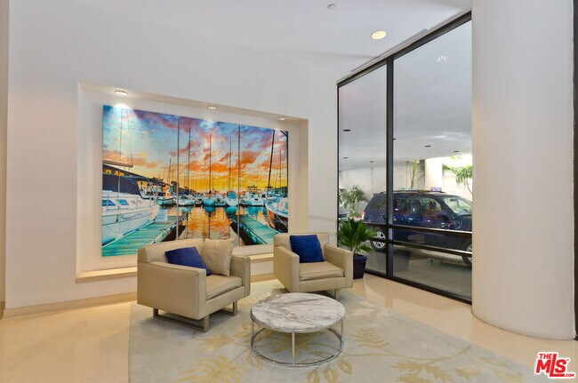 Building Photo - 4265 Marina City Dr