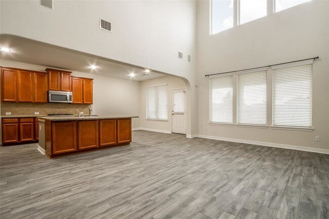 Building Photo - 9964 Ash Creek Ct