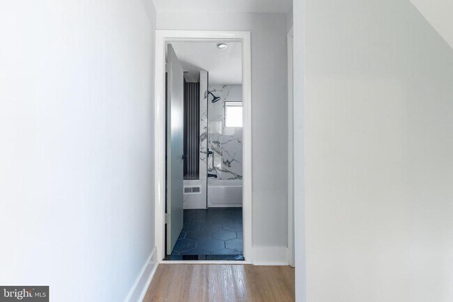 Building Photo - 3120 Tilton St