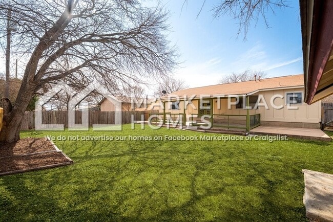 Building Photo - 1804 Easton Dr