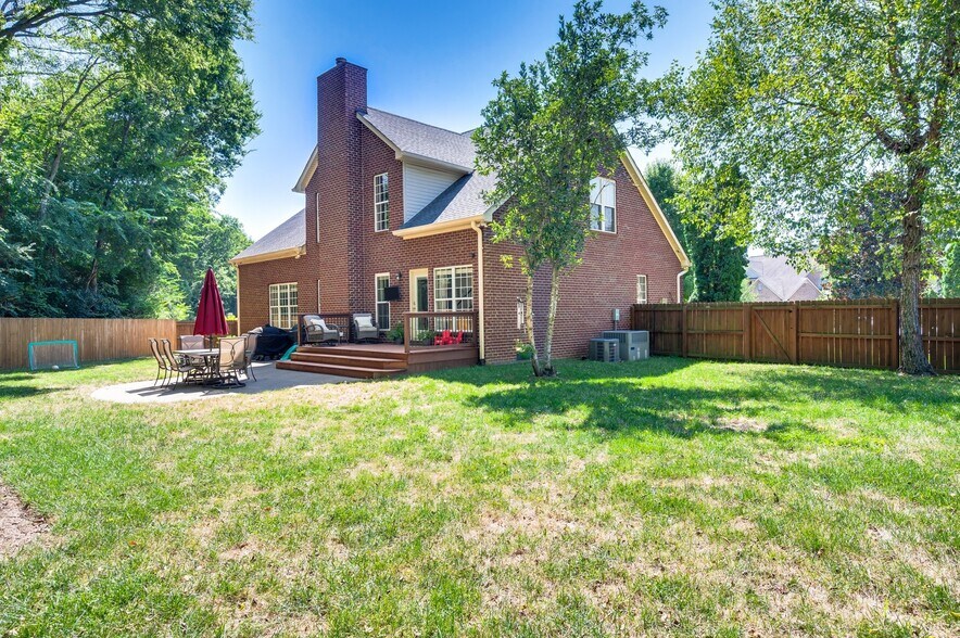 Building Photo - 6428 Holly Trace Ct