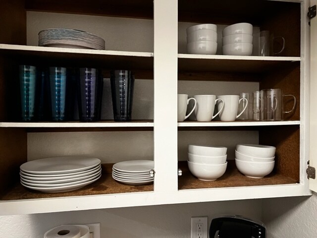 Stocked Cabinets-Dishes - 200 Mission Laguna Ln