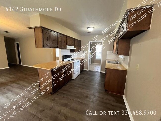 Building Photo - 4142 Strathmore Dr