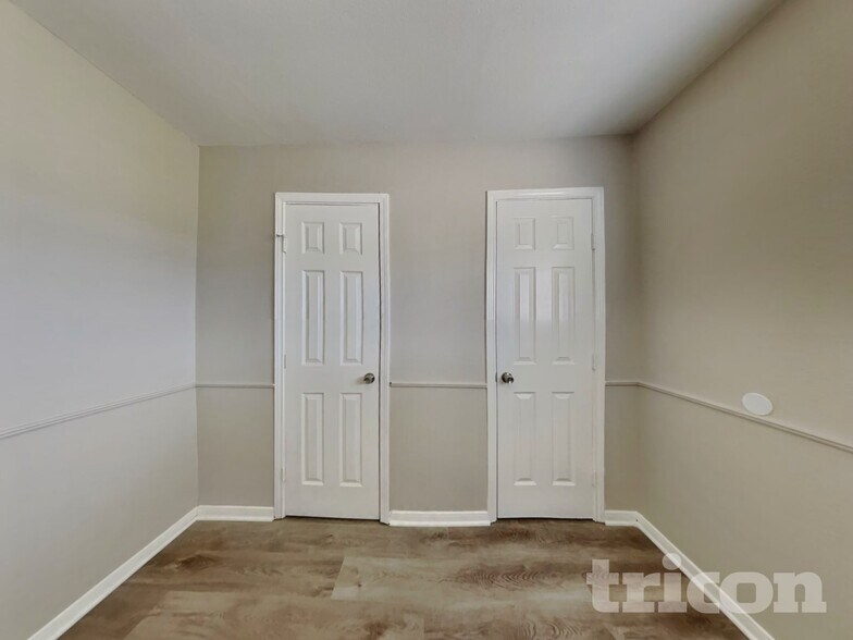 Building Photo - 9007 Gauguin Dr