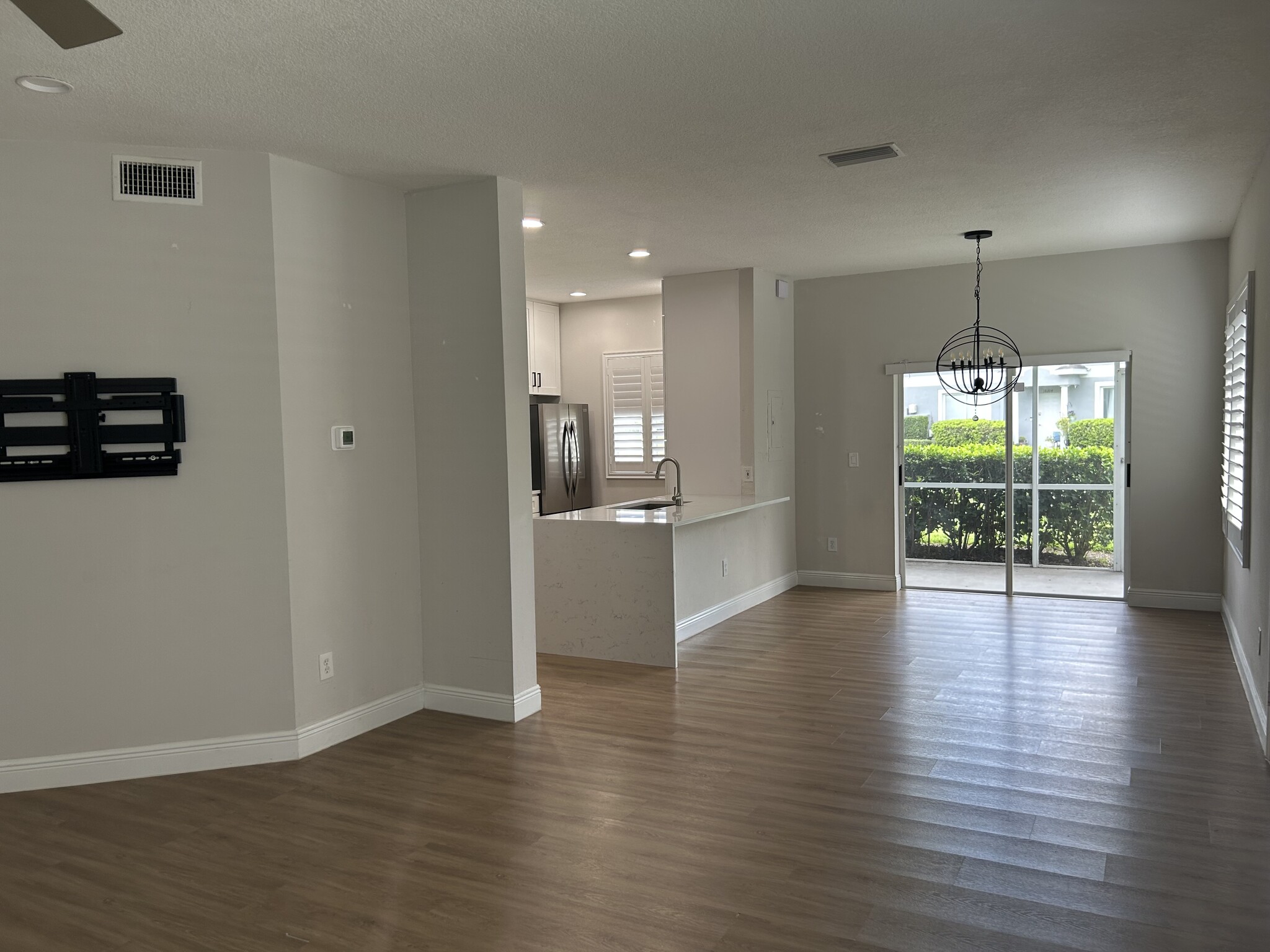 Building Photo - 18138 Paradise Point Dr