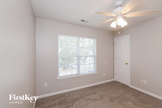 Building Photo - 8929 Holland Park Ln