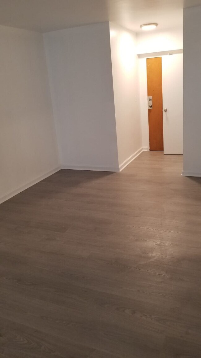 Building Photo - 2141 I St NW