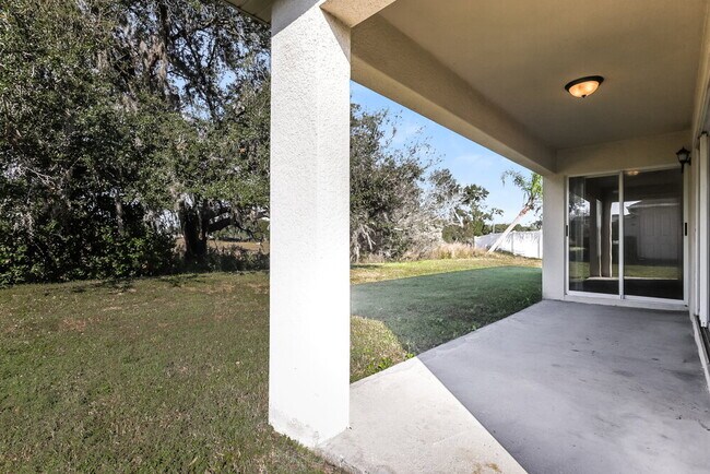 Building Photo - 2419 Hamlet Cir