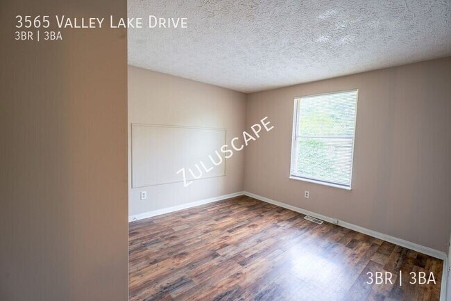 Building Photo - 3565 Valley Lake Dr