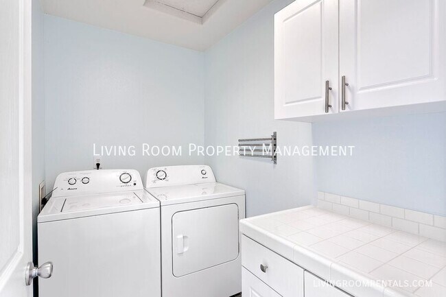Building Photo - 7604 N McKenna Ave