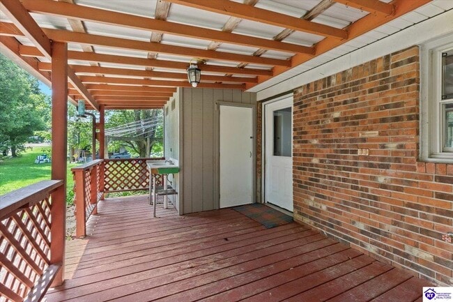 Building Photo - 401 Embry Villa Dr