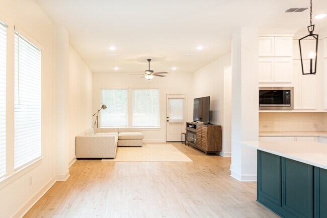 Building Photo - 17459 Vino Vines Ln