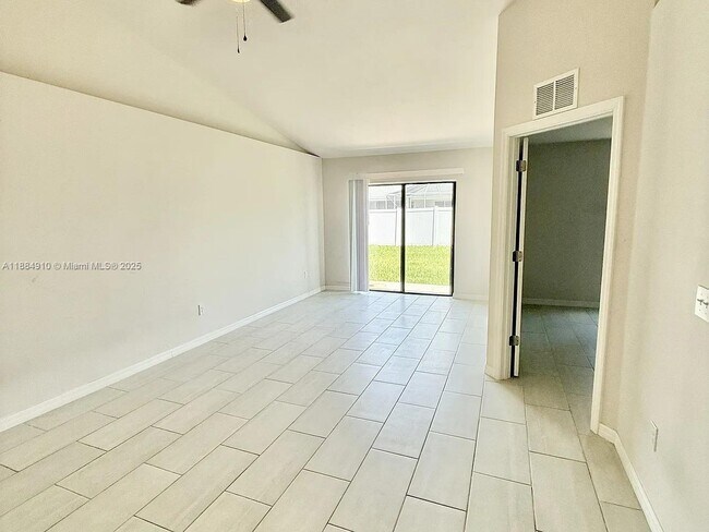 Building Photo - 1417 Academy Blvd