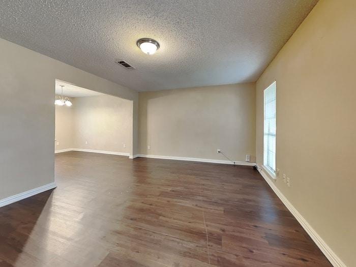 Building Photo - 209 Ripplewood Dr