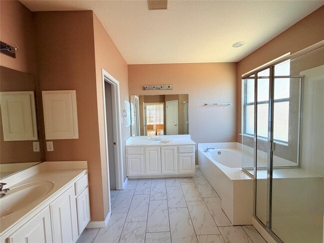 Building Photo - 3927 Blue Monster Cove