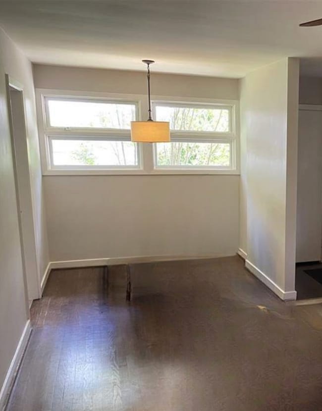 Building Photo - MOVE IN SPECIAL!! LIMITED TIME ONLY!! FIRS...