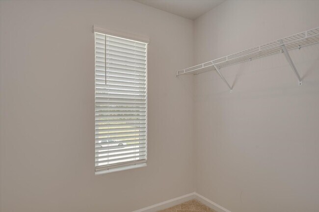 Building Photo - 4315 Newland St