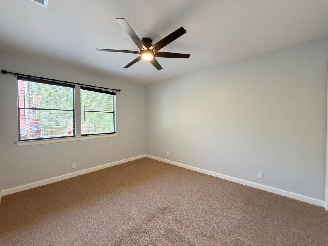 Building Photo - 8107 Hood Cir