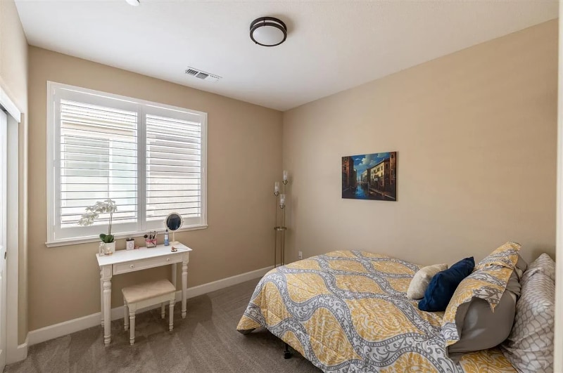 Building Photo - 1392 Violet Way