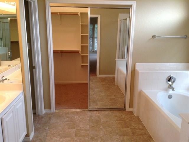 Building Photo - 7920 Desert Rose Ct