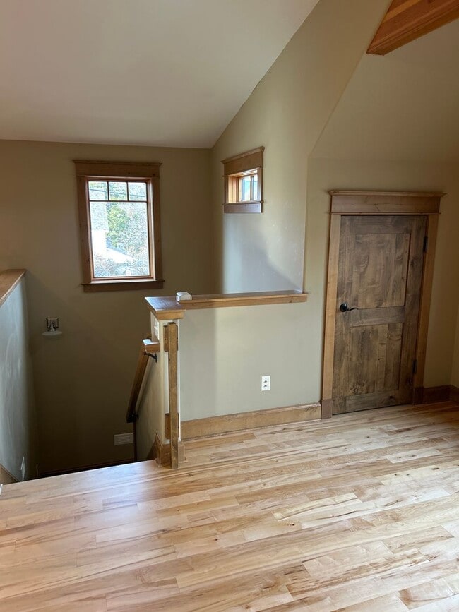 Building Photo - 205 N Bozeman Ave