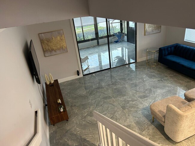 Building Photo - 7690 Lago Del Mar Dr