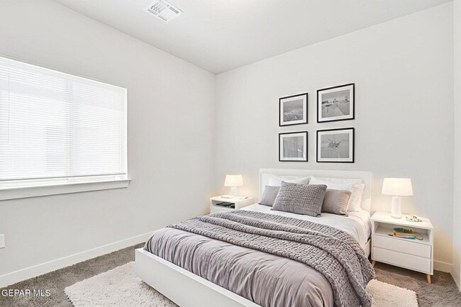 Building Photo - 14813 Tierra Fortaleza Ave