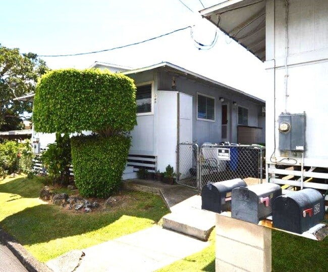 Primary Photo - Cottage (Duplex) 2 bed in Upper Liliha