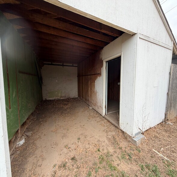 Building Photo - 1525 6th St