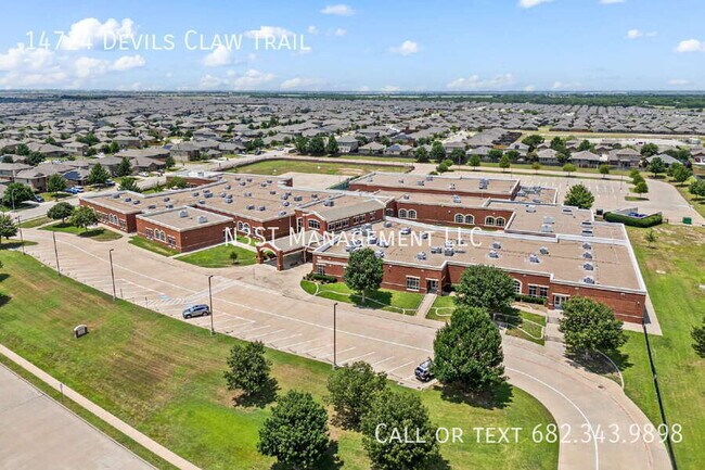 Building Photo - 14724 Devils Claw Trl