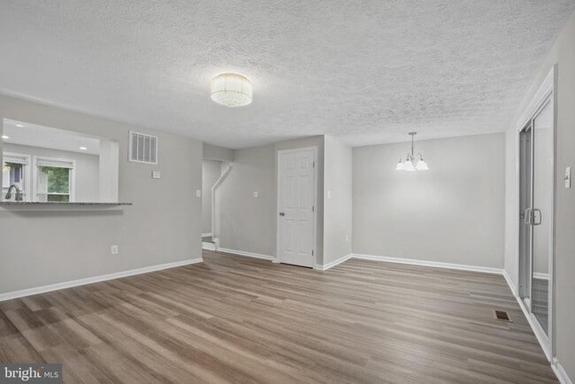 Building Photo - 10506 Lime Tree Way