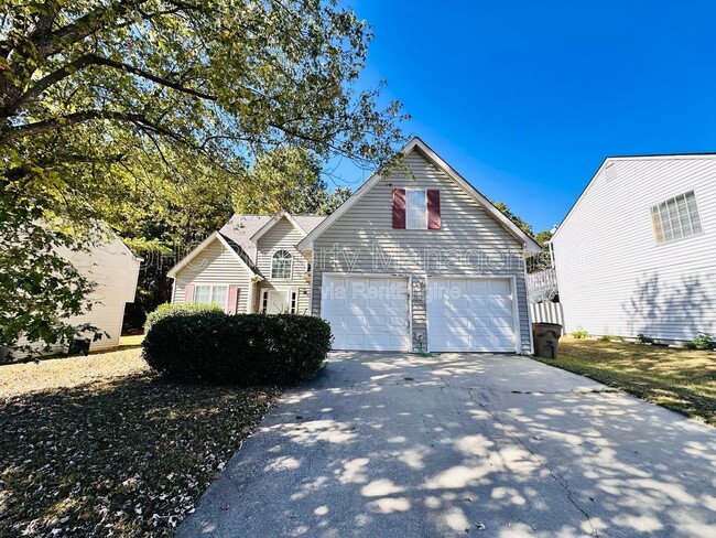 Primary Photo - 463 E Lake Dr