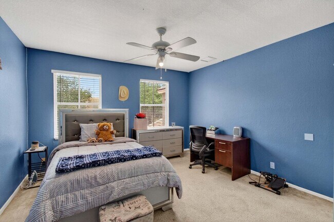 Building Photo - 5057 Sancerre Cir