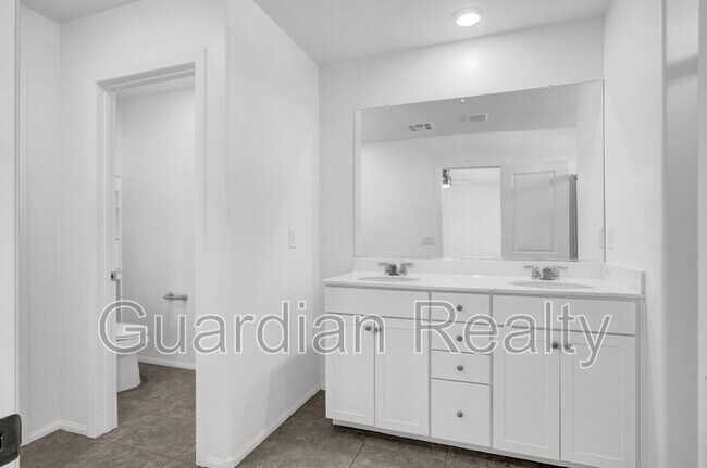 Building Photo - 11070 Neets Bay St