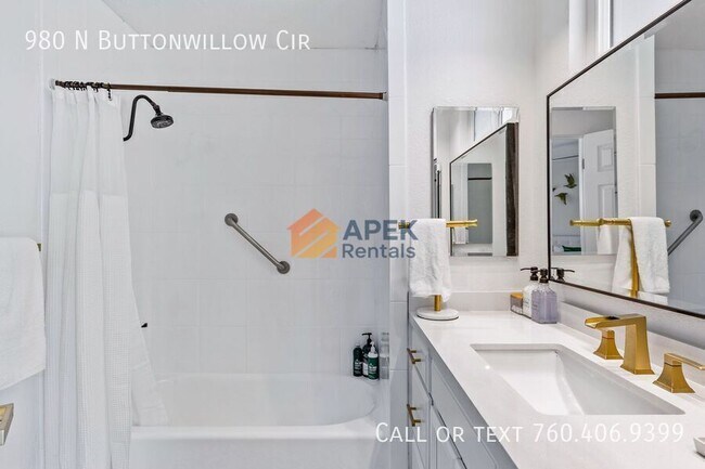 Building Photo - 980 N Buttonwillow Cir