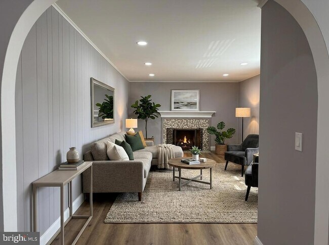 Building Photo - 53 N Post Rd