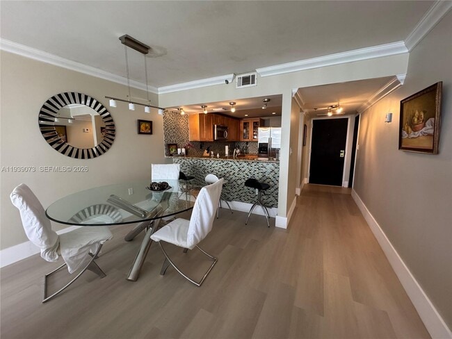 Building Photo - 555 NE 15th St