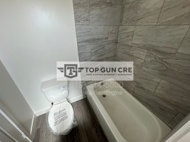 Building Photo - 145 W Calle Primera