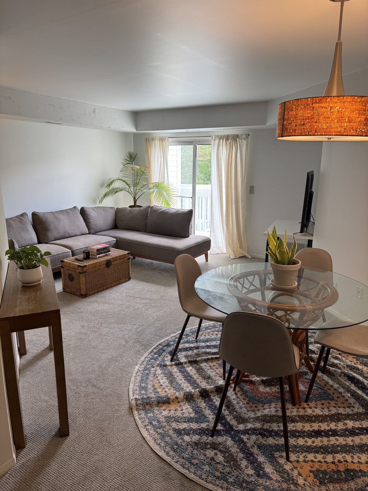 Building Photo - 2205 S Huron Pky