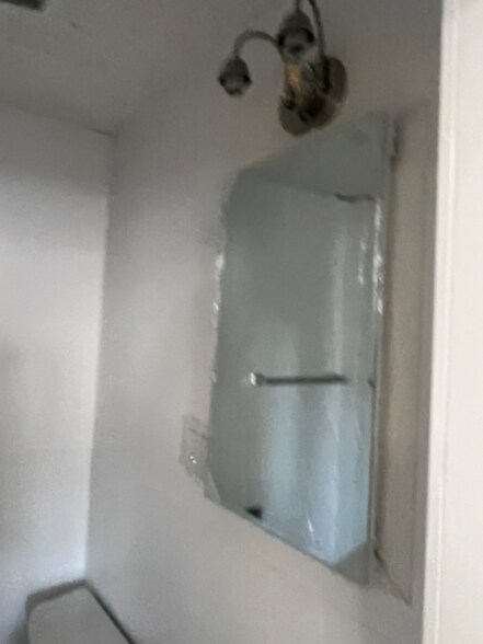 Building Photo - 130 S Apple St