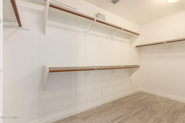 Building Photo - 6092 W Dublin Ln