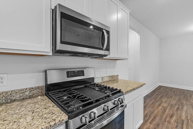 Building Photo - 413 Silver Anchor Dr