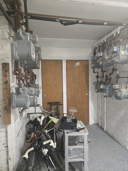 Building Photo - 1111-1115 Blue Hill Avenue Unit 10