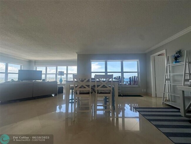 Building Photo - 3500 Galt Ocean Dr