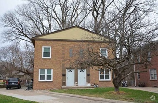 Building Photo - 1008 Kingman Cir