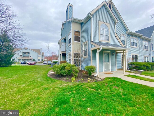 Building Photo - 167 Andover Pl