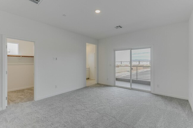 Building Photo - Dream Home in Cadence with Private Balcony & Modern Style!