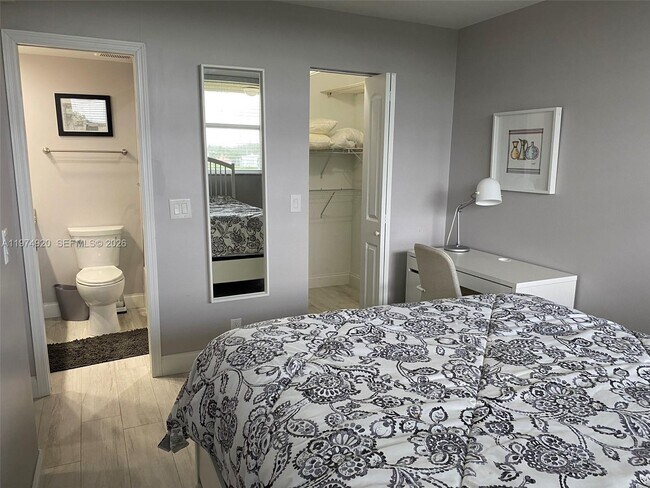 Building Photo - 2929 S Ocean Blvd